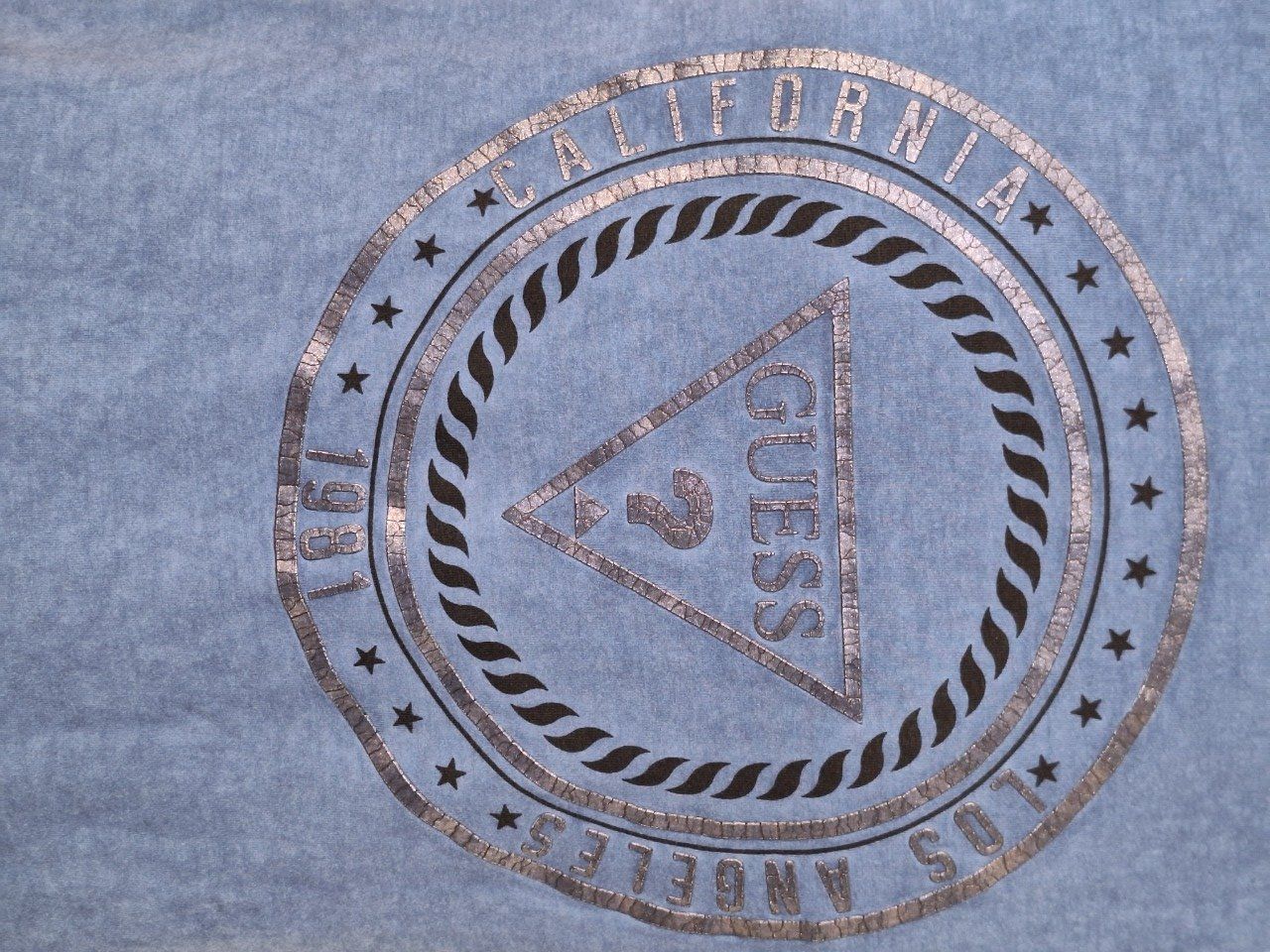 T-Shirt GUESS bleu motif imprimé devant taille M