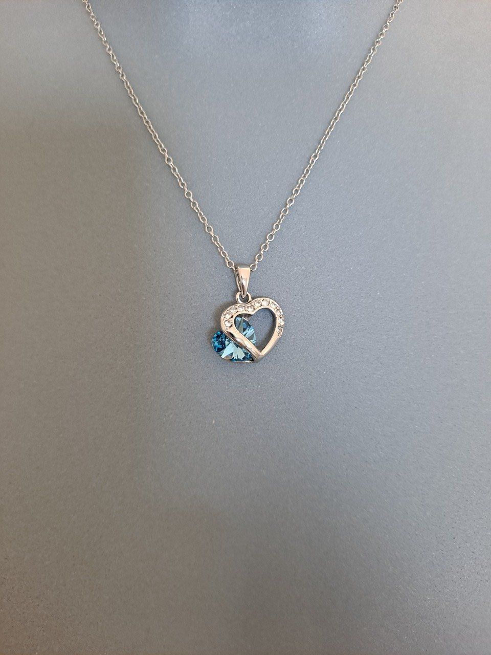 Chaine et Pendentif Cœur de diamants et cœur bleu, SWAROVSKI